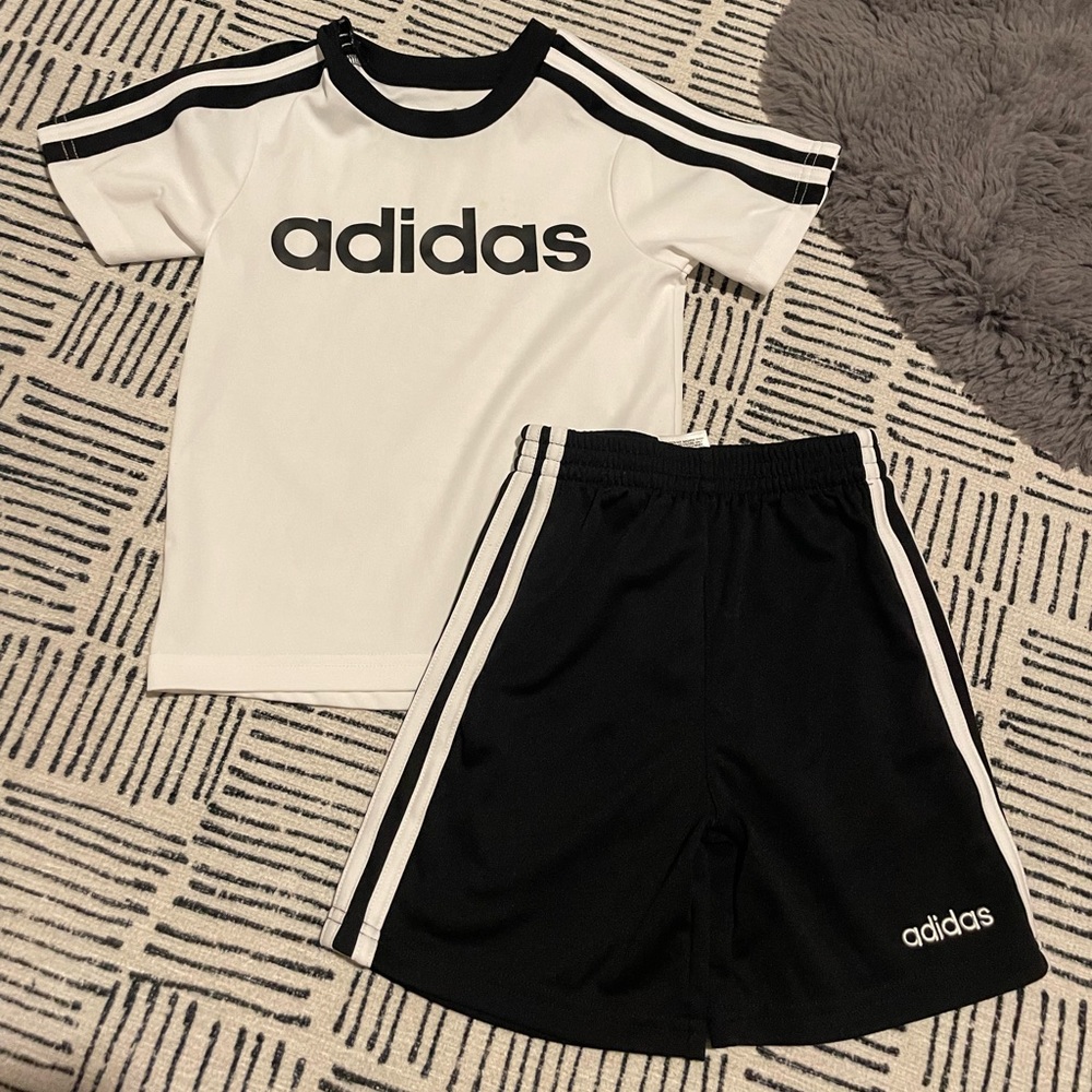 Adidas Shirt and Short set size 3T